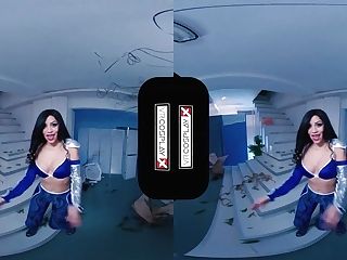 Vr Hot Porno Flick With Julia De Lucia